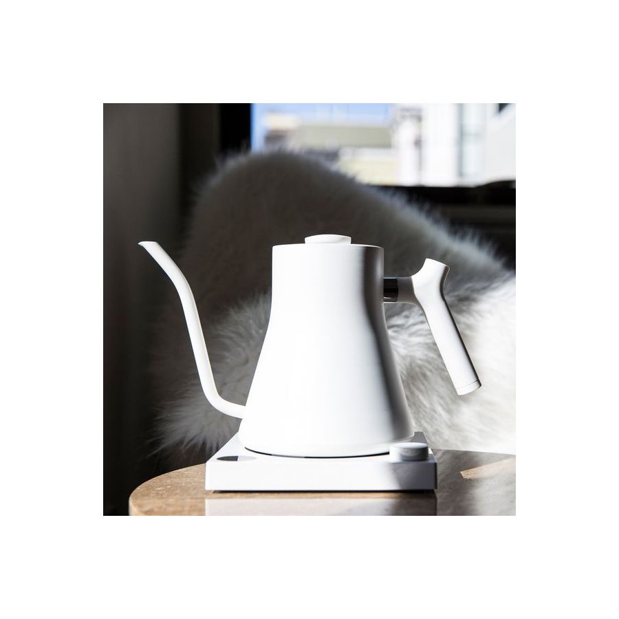 Fellow Stagg Stagg EKG 0,9L ceainic electric alb