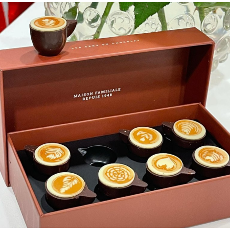 Bomboană de ciocolată Michel Cluizel "8 Cappuccino"