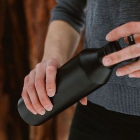 MiiR Sticlă cu gură îngustă 680ml - negru 2