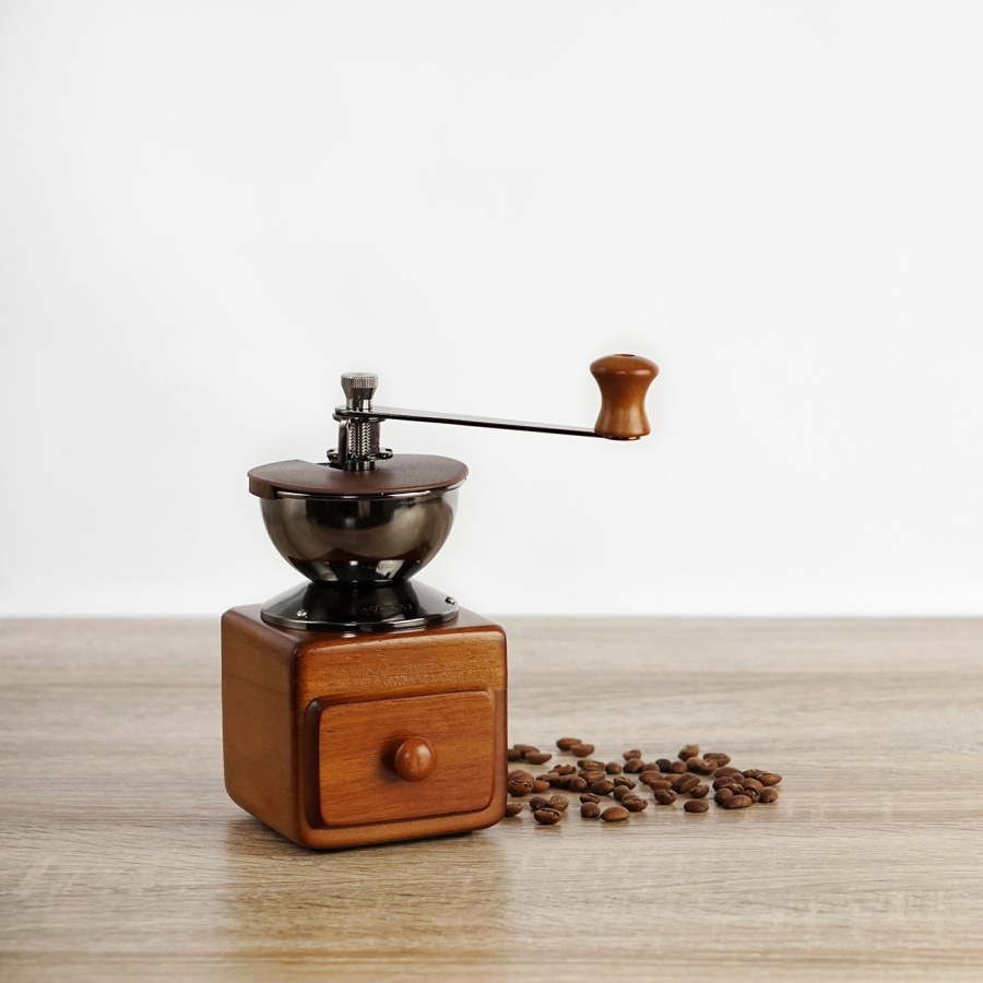 Mașină de tocat Hario MM-2