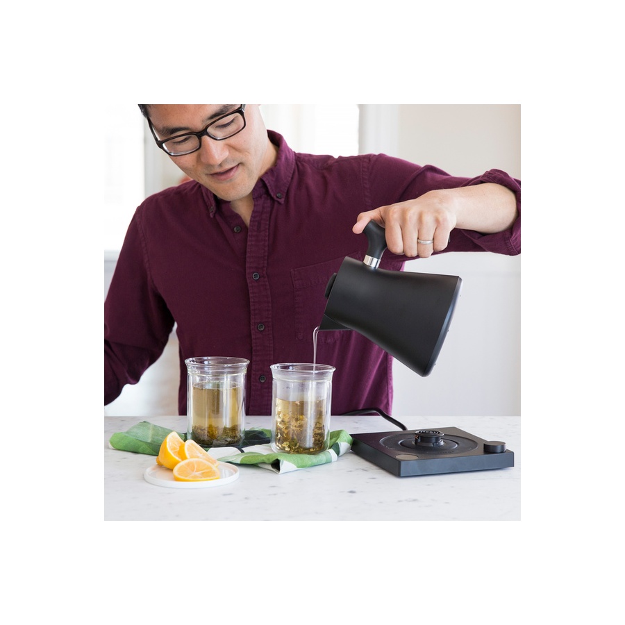 Ceainic electric Fellow Corvo EKG 0,9L - Negru mat