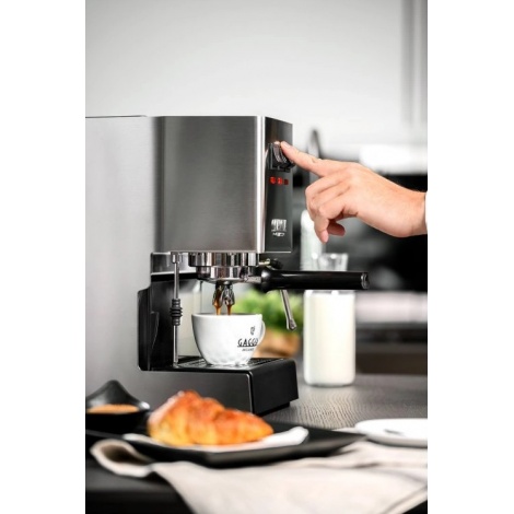 Mașină de cafea cu pârghie GAGGIA Classic EVO E24