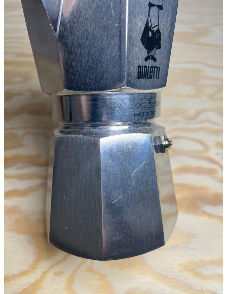 Cafetieră moka Bialetti Moka Express cu 6 cești