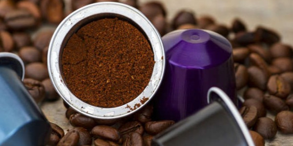 Cum să umpleți capsulele reîncărcabile cu cafea