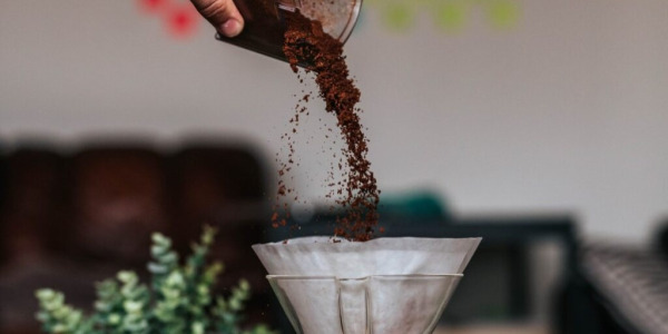 Pregătirea cafelei în Chemex