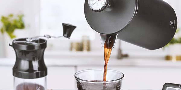 Pregătirea cafelei în french press